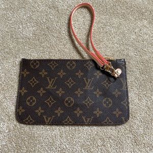 Faux wristlet